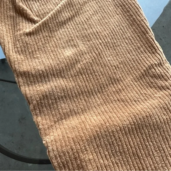 SOLD🤎L'AGENCE Oriana Corduroy High Rise Straight Leg Jean Pants in Tan - Size 25 - Picture 15 of 16